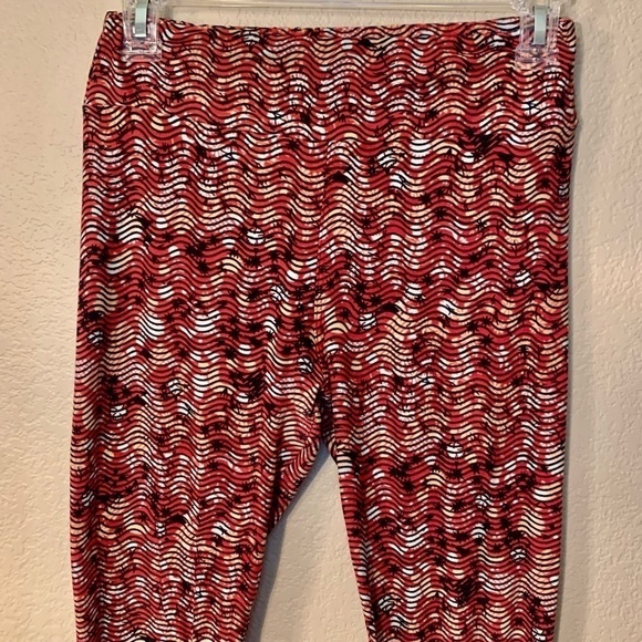 LuLaRoe Leggings OS One Size Tropical Red Orange White Black Waves Spandex - Picture 2 of 10